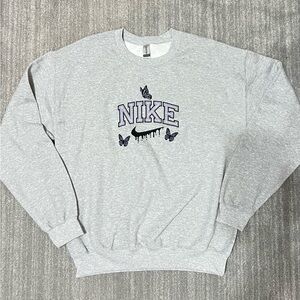 Gildan Gray Men's Crewneck Sweater